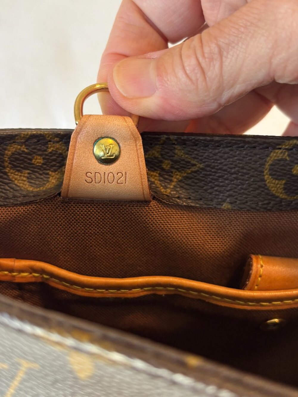Louis Vuitton Small Tote Handbag - Picture 7 of 7